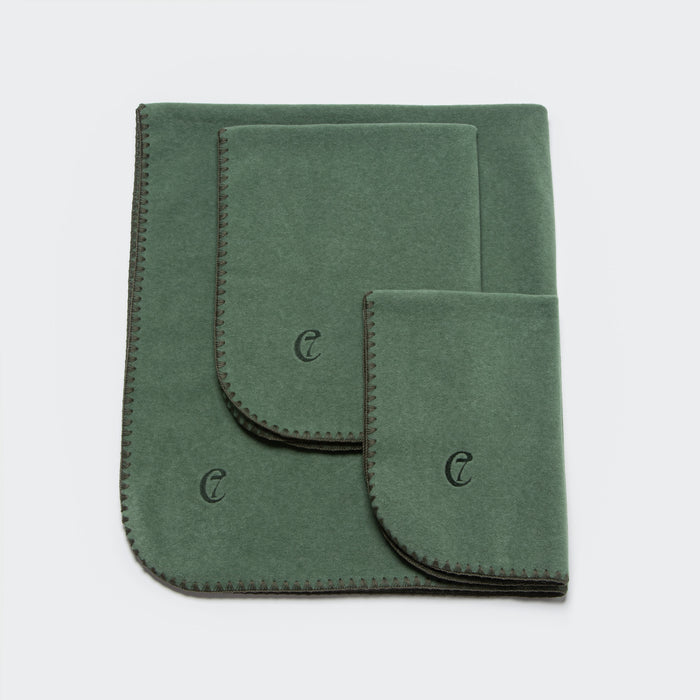 Cloud7 Fleece Dog Blanket Dusty Green Sustainable Luxury Travel Throw