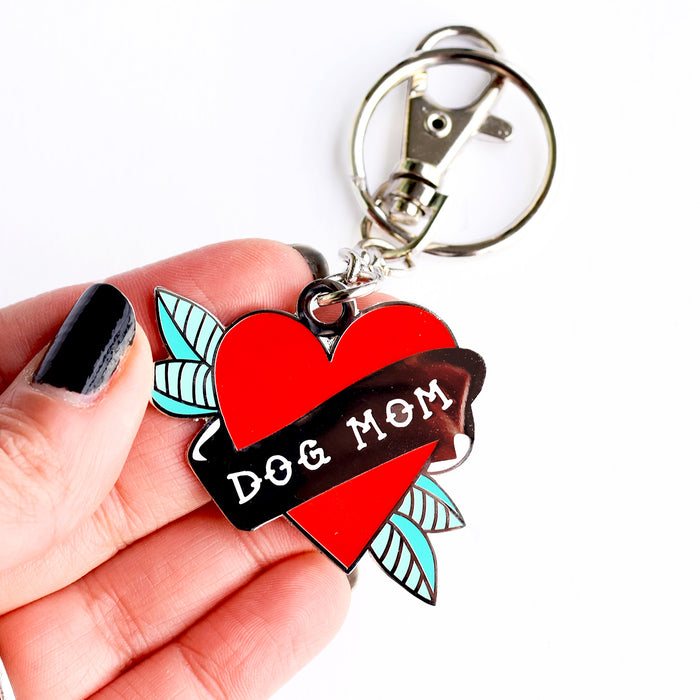 DOG MOM KEYCHAIN