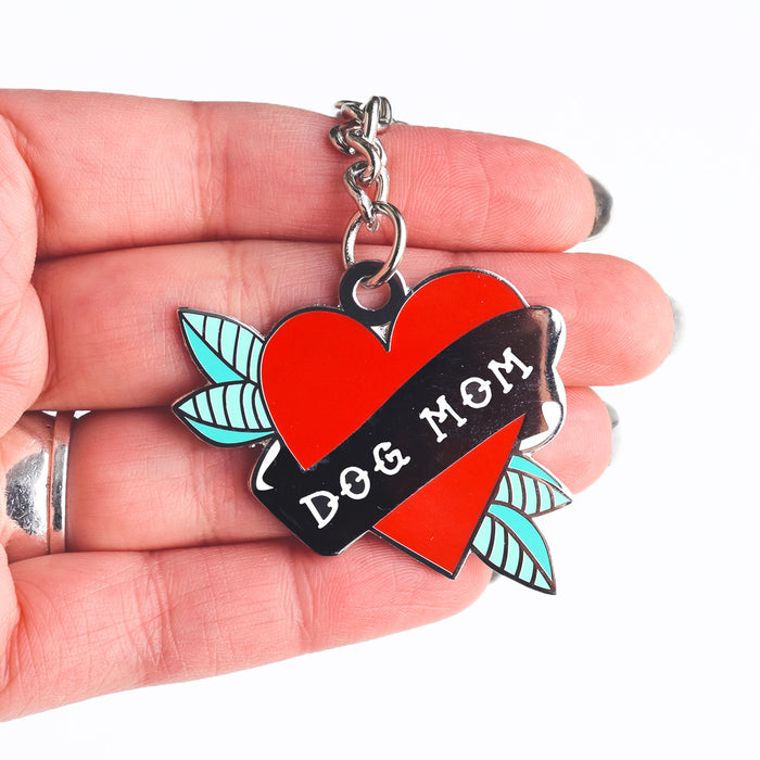 DOG MOM KEYCHAIN