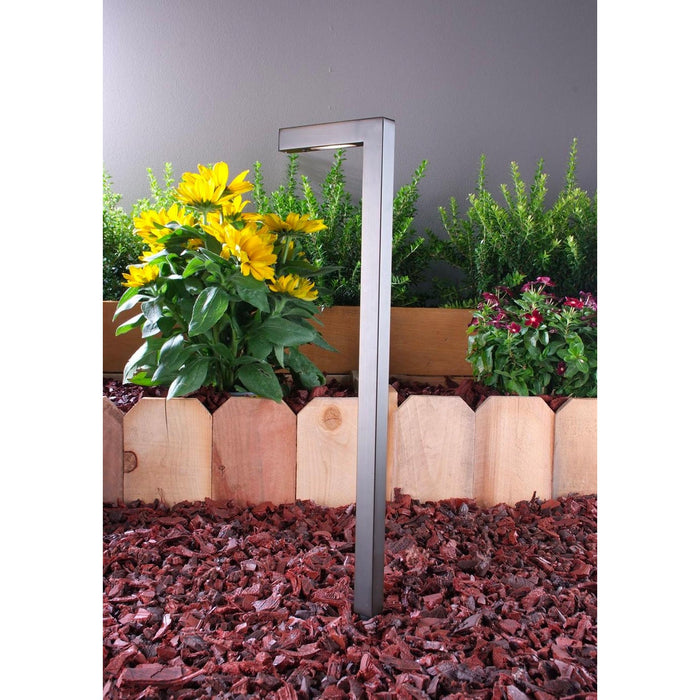 Yard Bright Ultramodern Cast Brass Area Light GBT6065